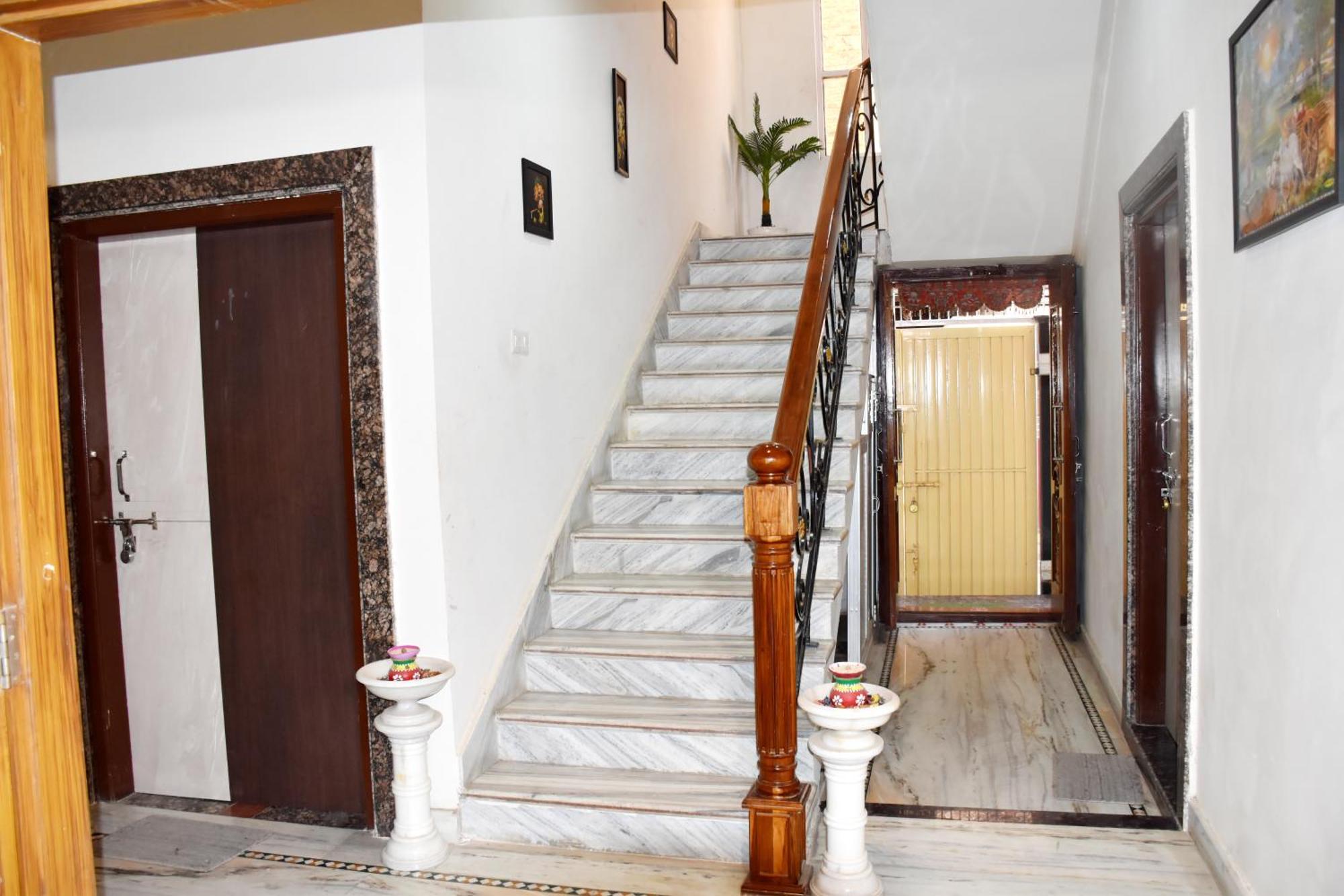 ורנאסי Ramaya Home Stay מראה חיצוני תמונה