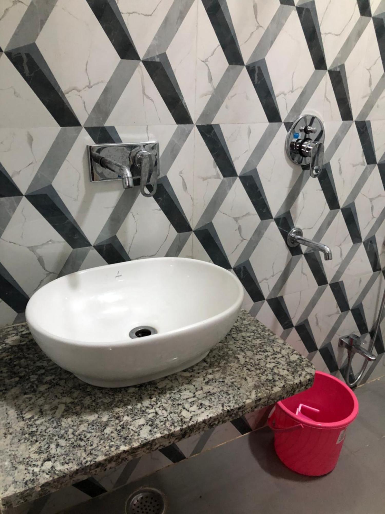 ורנאסי Ramaya Home Stay מראה חיצוני תמונה